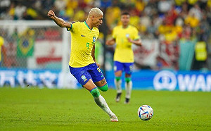 世足／禁區外顛球後穿插打門　Richarlison讓英球評驚嘆