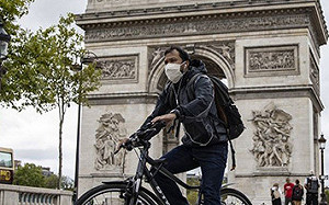 法國新冠日增5萬病例！流感、支氣管炎夾擊 傳重新考慮強制佩戴口罩