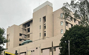 他醫院外牆見「超粗滑水道」!超實用功能曝光:全國首創