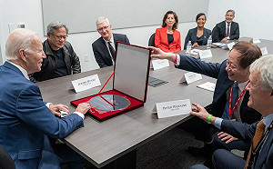 《巴隆周刊》：美若無台灣晶片 結果比新冠干擾還嚴重