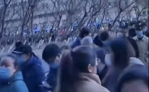 不如大家一起「陽」? 鍾南山警告 : 恐出新變異株 地方醫院1人劈成3人用