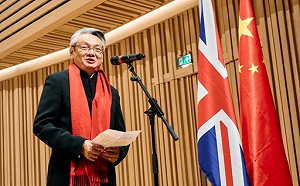 中國戰狼變俗辣！打人駐英領事稱任期滿 溜回國避查