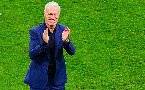 世足/德尚執教能力出色 馬克宏力挺留任