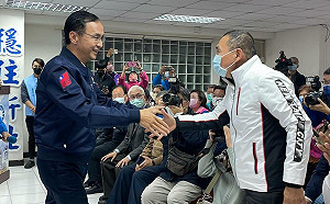 總教練?老母雞?國民黨2024勝選方程式 他建議侯任「指定打擊」