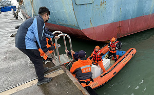 高科大學生獨木舟海訓  8人落水失溫或輕微擦傷