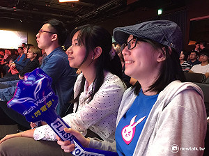 粉絲現場看首戰 《鬥陣特攻》賽程和預期一樣精采