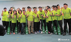綠龍舟賽隊成軍  洪耀福酸藍不團結難組隊