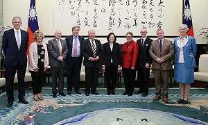 蔡英文接見「台英國會小組」 盼與英國簽FTA