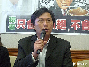 六輕展延操作許可證 黃國昌：說清楚有沒有「喬」