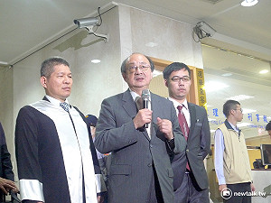 洩密案戰到庭外 柯建銘批馬英九：換律師也換不掉真理