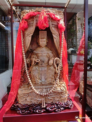 三月瘋媽祖 金身媽 珊瑚媽 千年沉香媽攏總來保庇