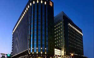 永豐棧酒店租賃糾紛始末!創辦人控遭設局 「槍毒」、「毒品」關鍵字上榜