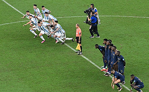 阿根廷PK大戰粉碎法國衛冕夢!相隔36年奪下隊史第三座世界盃冠軍