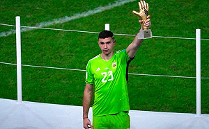 Martinez拯救阿根廷 榮獲金手套獎