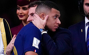 衛冕失利!馬克宏安慰姆巴佩對話曝