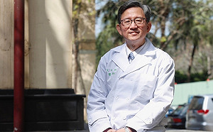 王明鉅出任桃園副市長 同學柯文哲大讚：能力比我還好