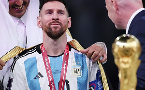 阿根廷世足奪冠！中國小粉紅鬼才蹭法 梅西原名變「梅建國」