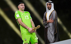 金手套獎放胯下!阿根廷門將曝原因