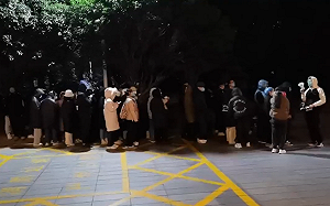 (影) 高層罔顧人命!  中國醫學生染疫上工猝死 長沙醫校生爆抗議 兩次遊行