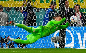 克羅埃西亞門將錯失金手套!關鍵曝