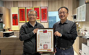 大局為重！陳慶齡退出新竹副議長選舉 余邦彥不退黨續拚連任   