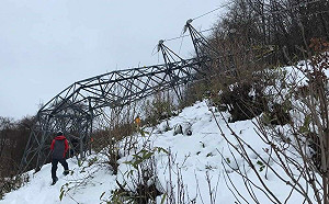 日本強降雪11死77傷 紐約冬季風暴進入緊急狀態
