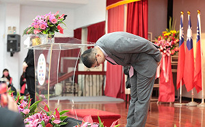 何時落實送電動車政見？ 謝國樑今宣誓就任回應：最快後年編列預算 