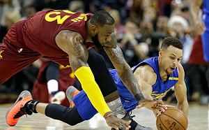 最經典聖誕大戰？詹皇給出心中答案