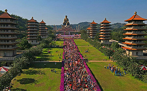 世界神明聯誼會登場  800宮廟、3000神明齊聚佛陀館
