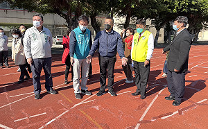 梧棲國中操場年久失修 蔡其昌爭取1840萬改善