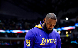 湖人冒險用5後衛　詹皇坦言沒高度