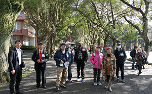 新北醒吾校友回娘家 半世紀甜美回憶湧心頭 