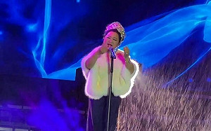 白冰冰沒唱錯！《初戀》歌詞翻譯曝