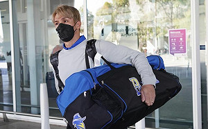 陽岱鋼隨隊移動！帥氣金髮照超有型