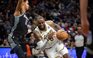 詹皇狂飆37分  湖人驚喜收五連勝