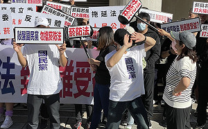 健康不能等！媽媽社工喊：盡速通過菸防法 別政治計算