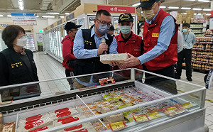 春節大賣場聯合稽查 新北公安食安齊把關