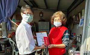 感謝鄰長服務的辛勞  黃偉哲宣布工作慰勞金提高為6千