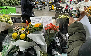 官方越封鎖 民眾越獻花！廣州禁權貴轎車撞死5人新聞 民眾自發紛哀悼