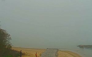 大霧擾亂金門小三通船班、飛機航班 氣象局：西半部請注意行車安全