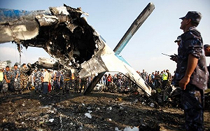 尼泊爾空難！墜機前詭異翻滾畫面曝光 72人全數罹難