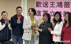 藍北市議會黨團歡送一度哽咽 王鴻薇酸蘇貞昌「還在垂死掙扎」 