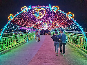 邂逅夜間浪漫 3處新北水岸情人節光雕同步開展 