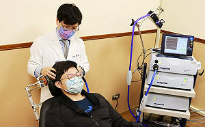 嘉基引進非侵入性新儀器 治療頑固型憂鬱症