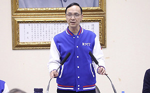 批朱立倫對選總統賊心不死 他諷：派「這位公公」去中國請皇上翻牌子