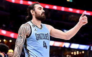 Adams致勝補籃　灰熊取得11連勝