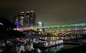 新北碧潭迎春雪花現 熊好逗陣卡哇伊 