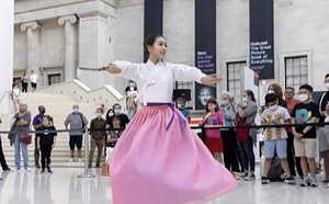 大英博物館慶韓國新年 慘遭小粉紅出征 怒嗆「春節是中國的」! 