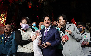 春節訪51宮廟　賴清德盼團結黨員、結合社會力量「拚經濟」 
