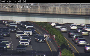 今下午4起事件 國1南向塞爆  高公局預測：明將有9大路段壅塞 